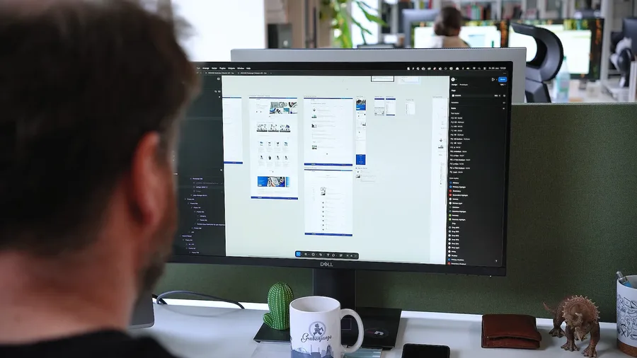 Webdesign-Prozess in Figma mit Wireframes und Designsystem